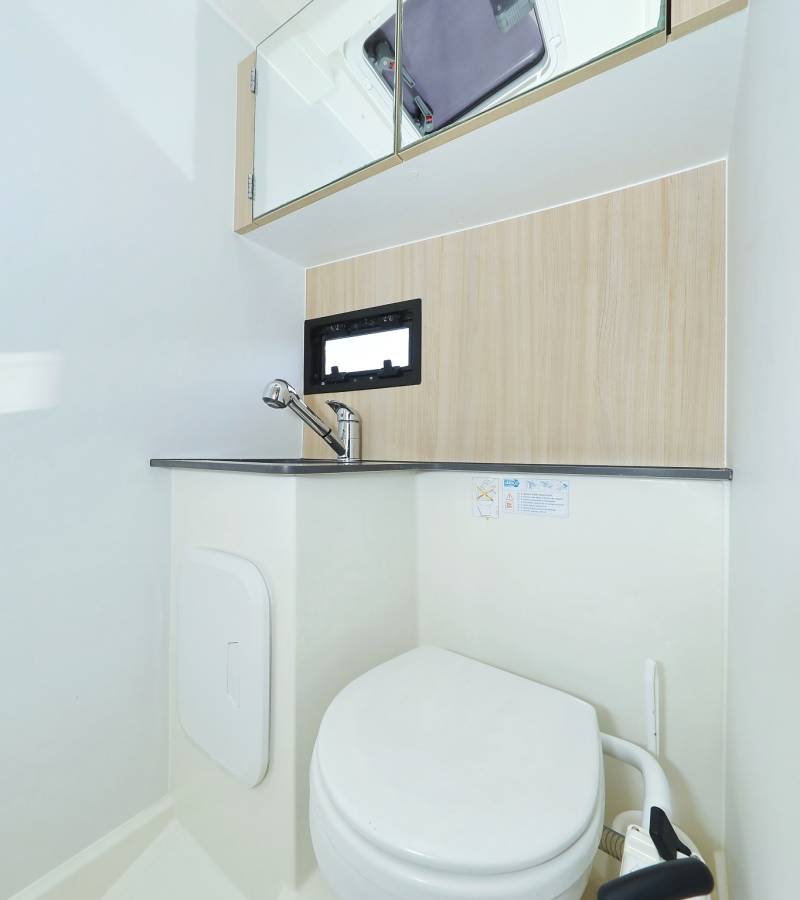 Futura 40 Grand Horizon, Backup | Yacht Charter Croatia