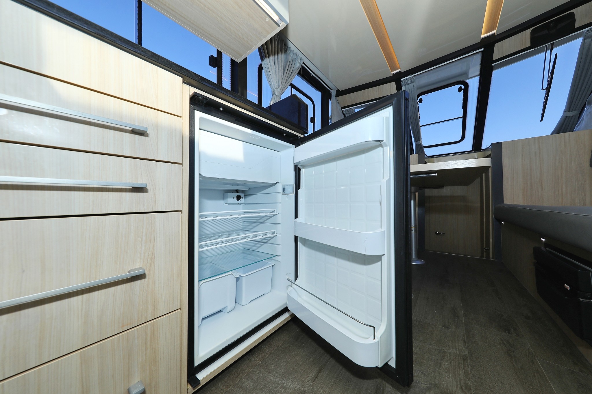 Futura 40 Grand Horizon, Backup | Yacht Charter Croatia