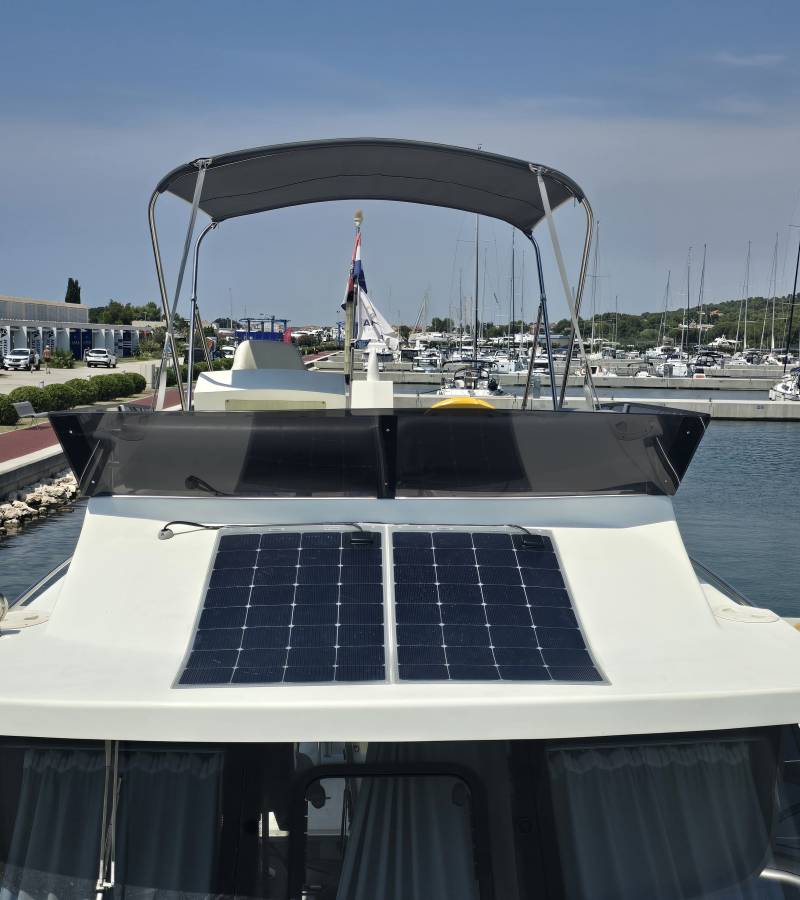 Futura 40 Grand Horizon, Backup | Yacht Charter Croatia