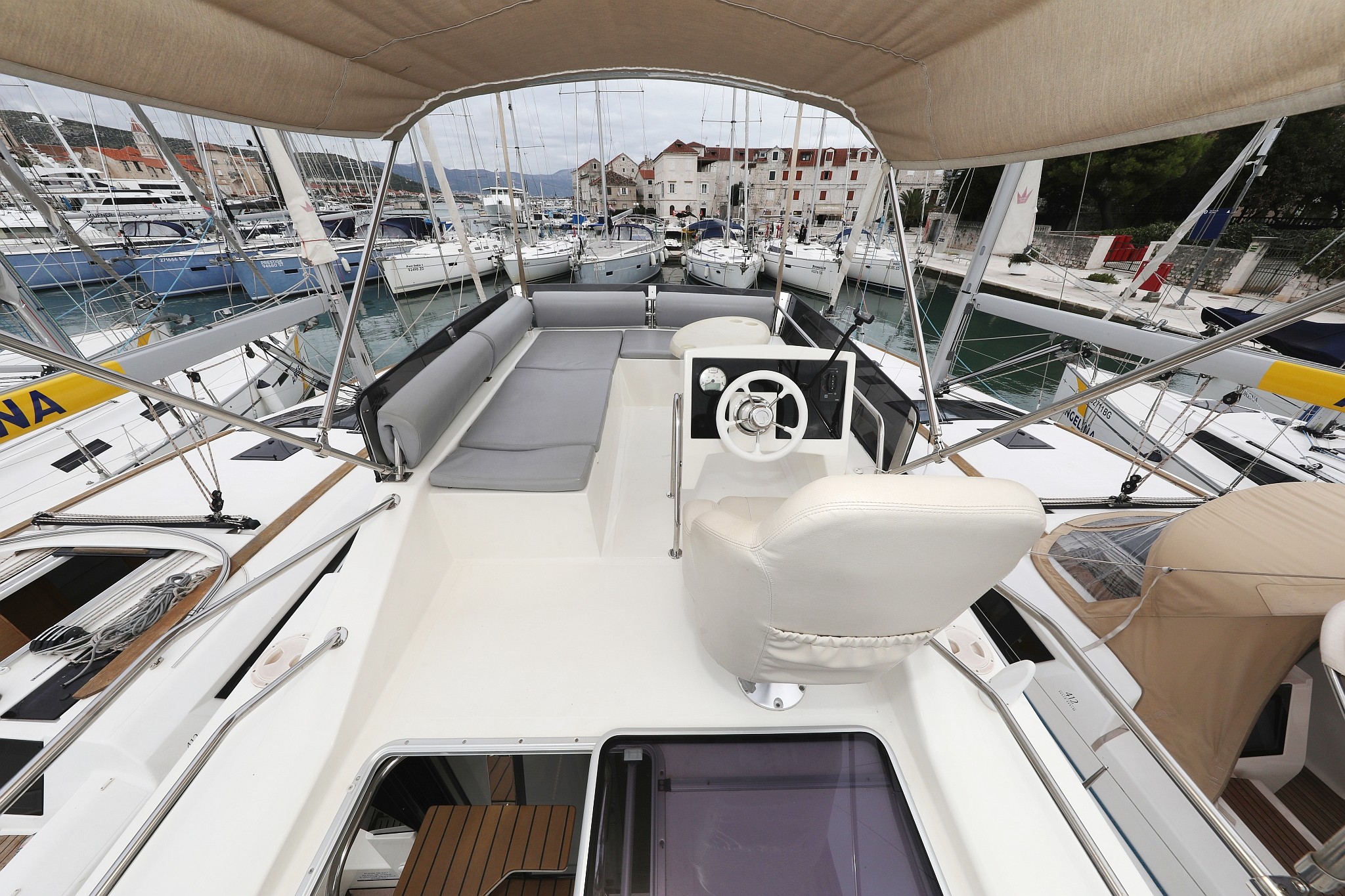 Futura 40 Grand Horizon, Running Gag I | Yacht Charter Croatia
