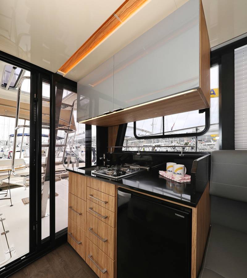 Futura 40 Grand Horizon, Running Gag I | Yacht Charter Croatia