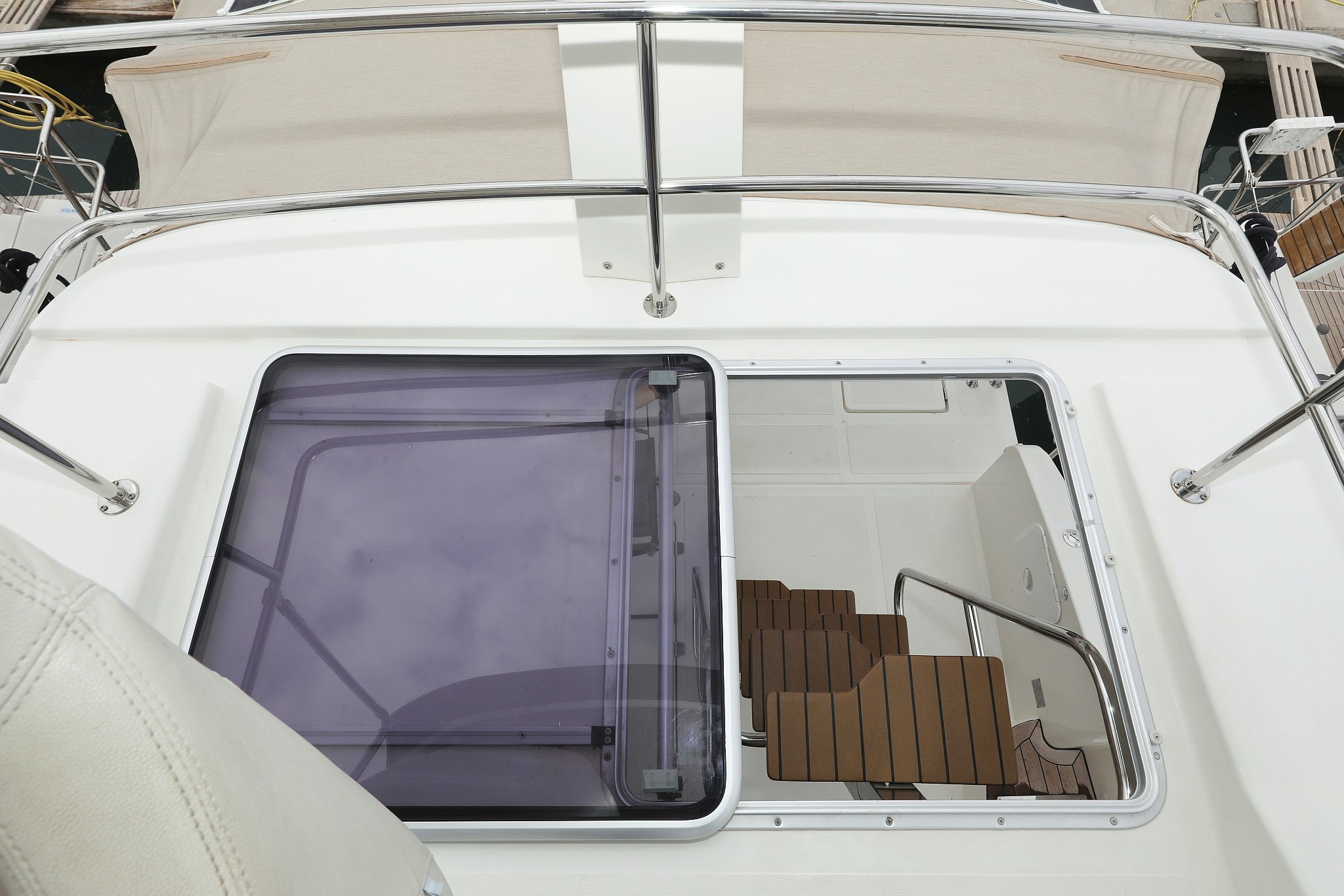 Futura 40 Grand Horizon, Running Gag I | Yacht Charter Croatia