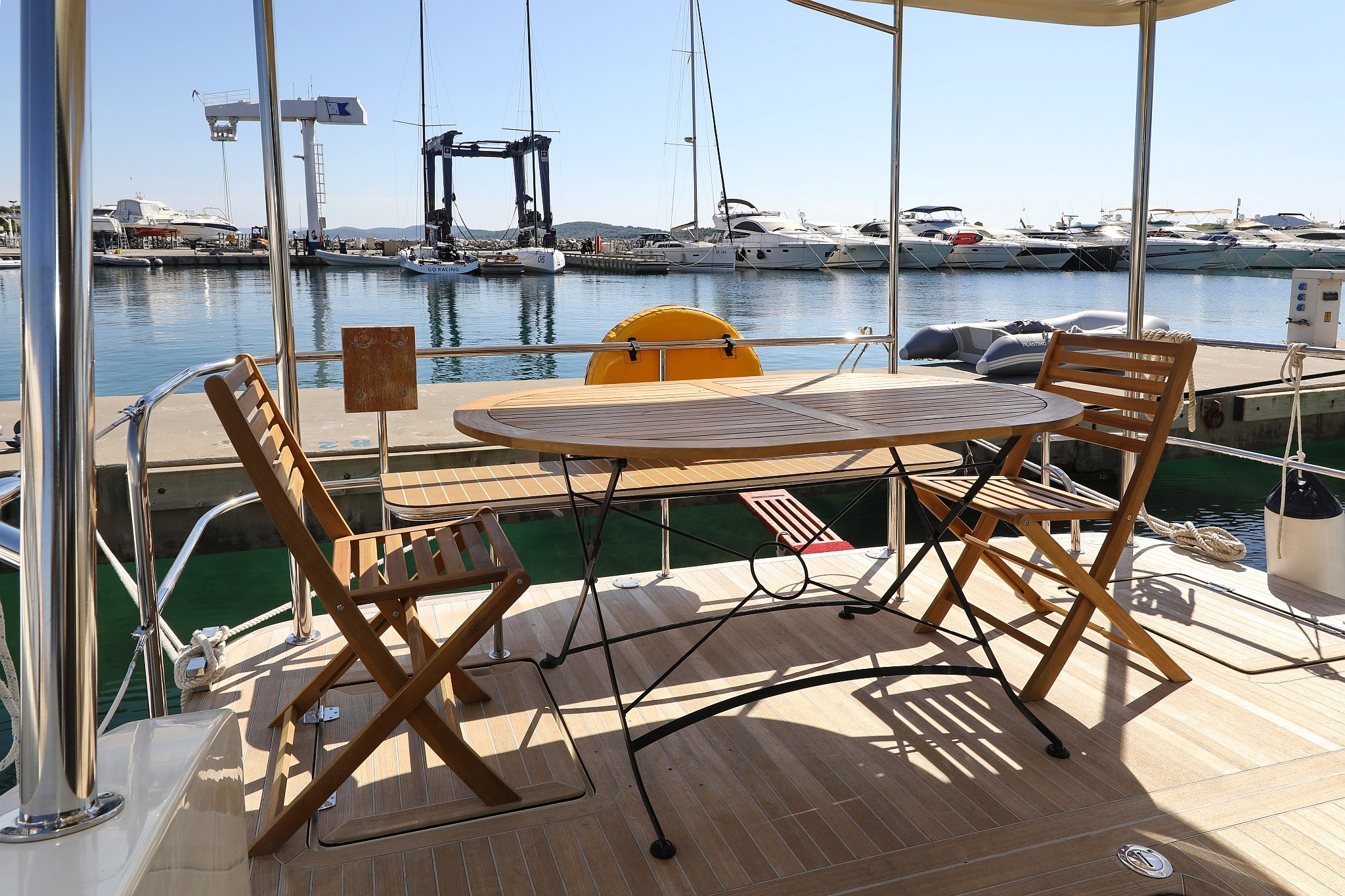 Futura 40 Grand Horizon, Batu | Yacht Charter Croatia