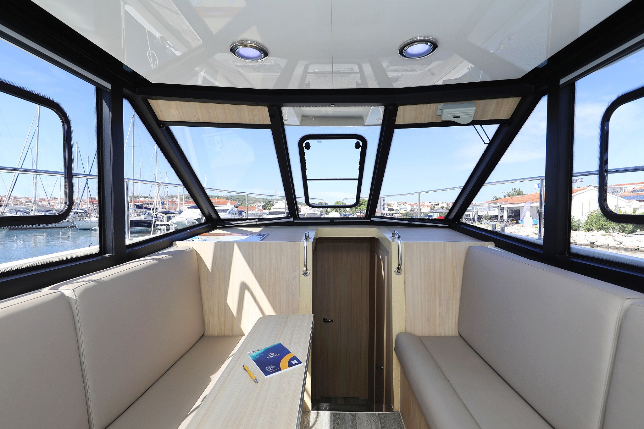 Futura 40 Grand Horizon, Batu | Yacht Charter Croatia