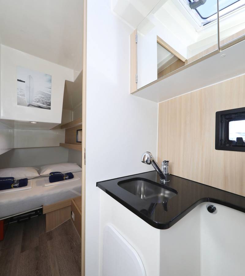 Futura 40 Grand Horizon, Batu | Yacht Charter Croatia