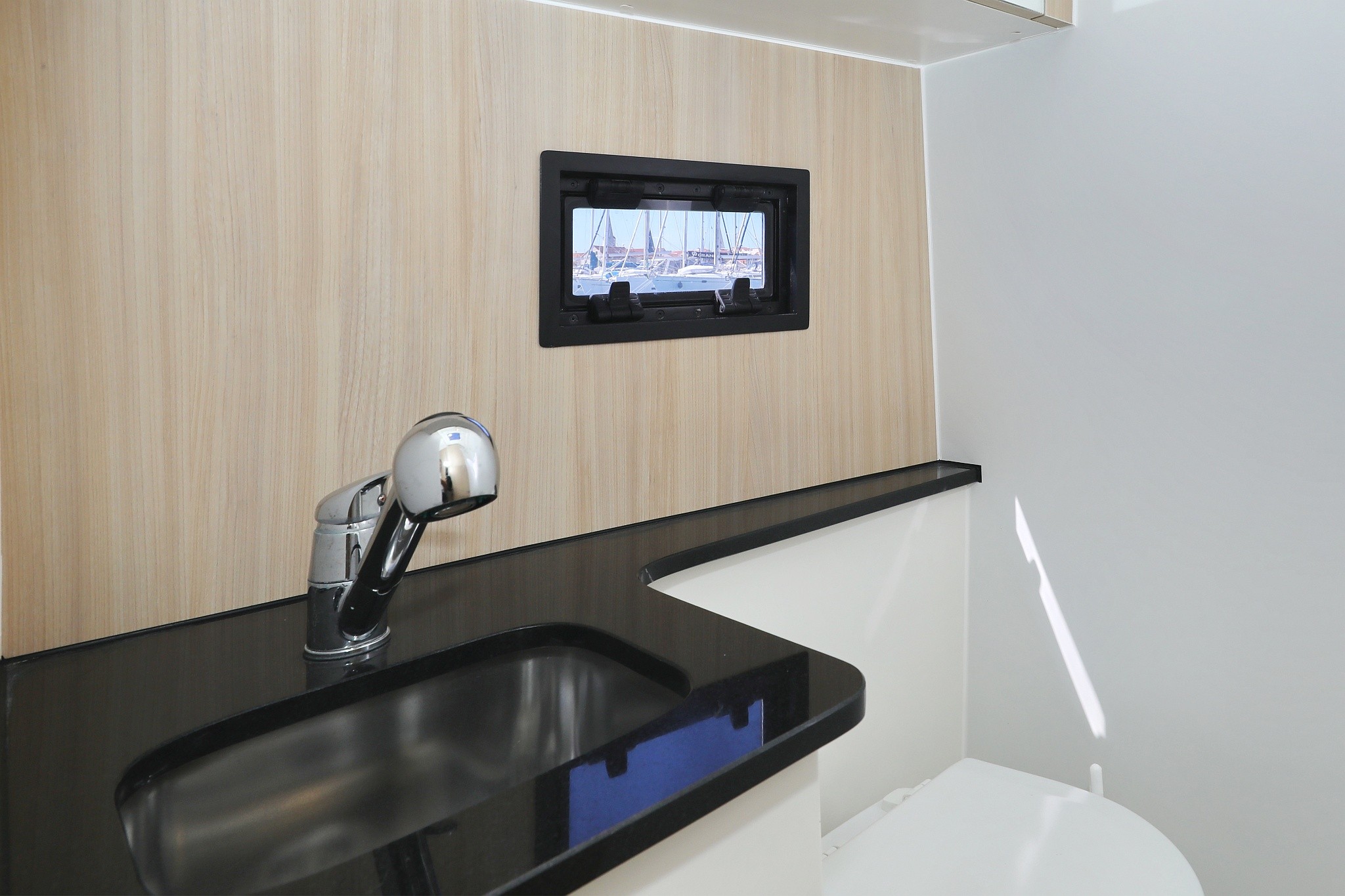 Futura 40 Grand Horizon, Batu | Yacht Charter Croatia