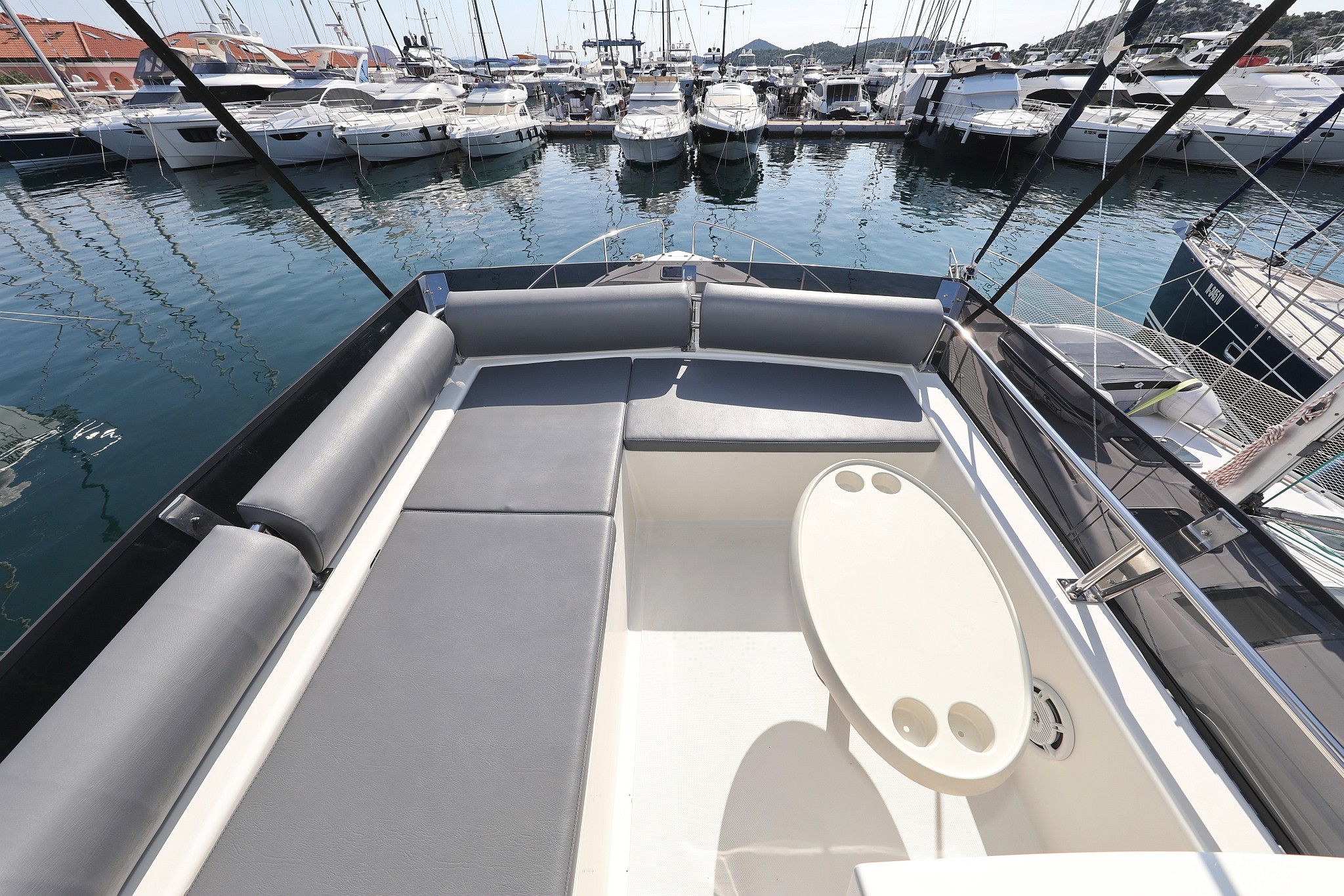 Futura 40 Grand Horizon, Muneca | Noleggio di Yacht Croazia