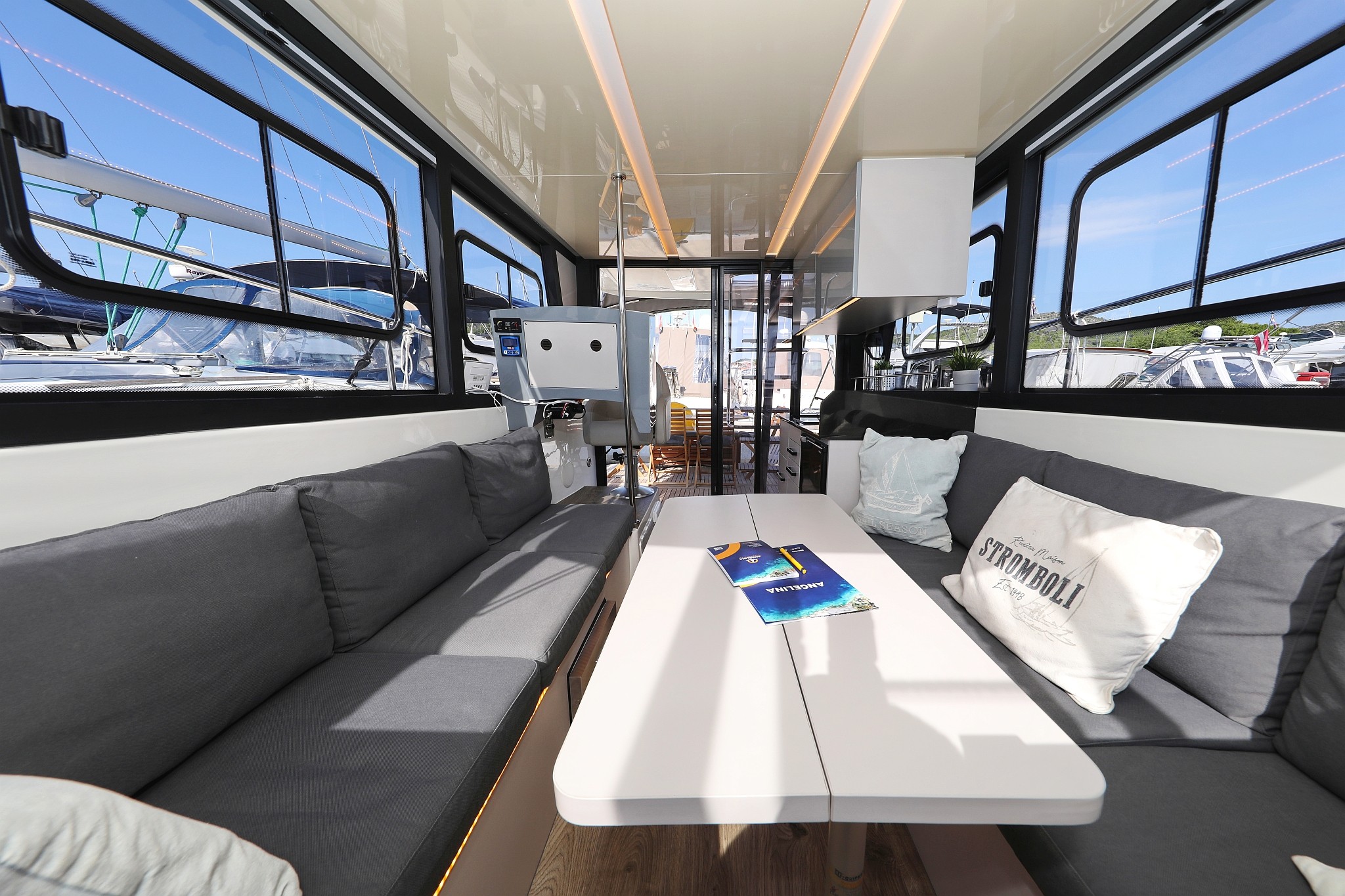 Futura 40 Grand Horizon, Muneca | Noleggio di Yacht Croazia