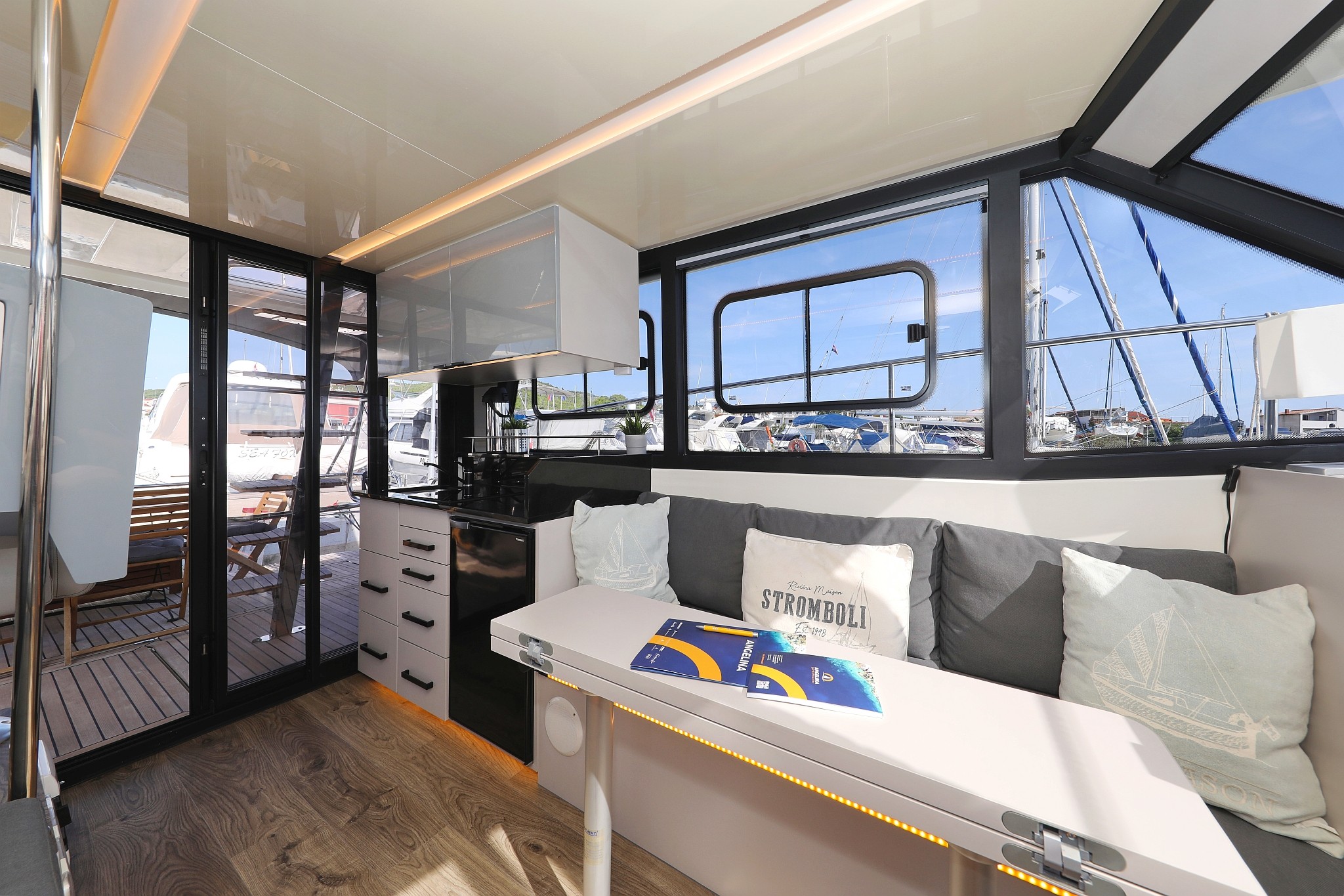 Futura 40 Grand Horizon, Muneca | Noleggio di Yacht Croazia
