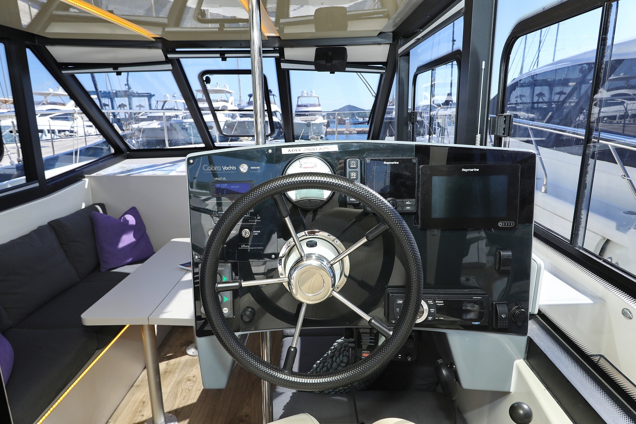 Futura 40 Grand Horizon, Nanda | Yacht Charter Croatia