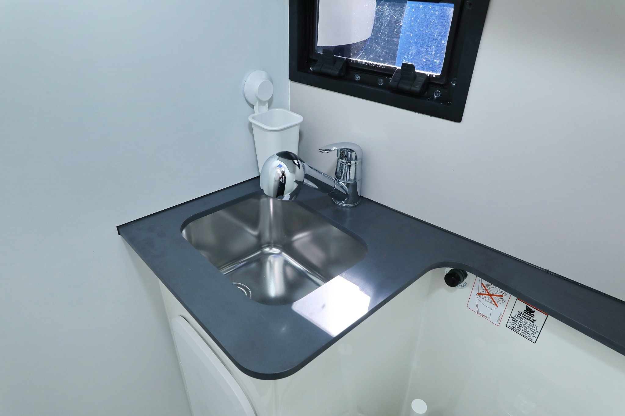 Futura 40 Grand Horizon, Nanda | Yacht Charter Croatia