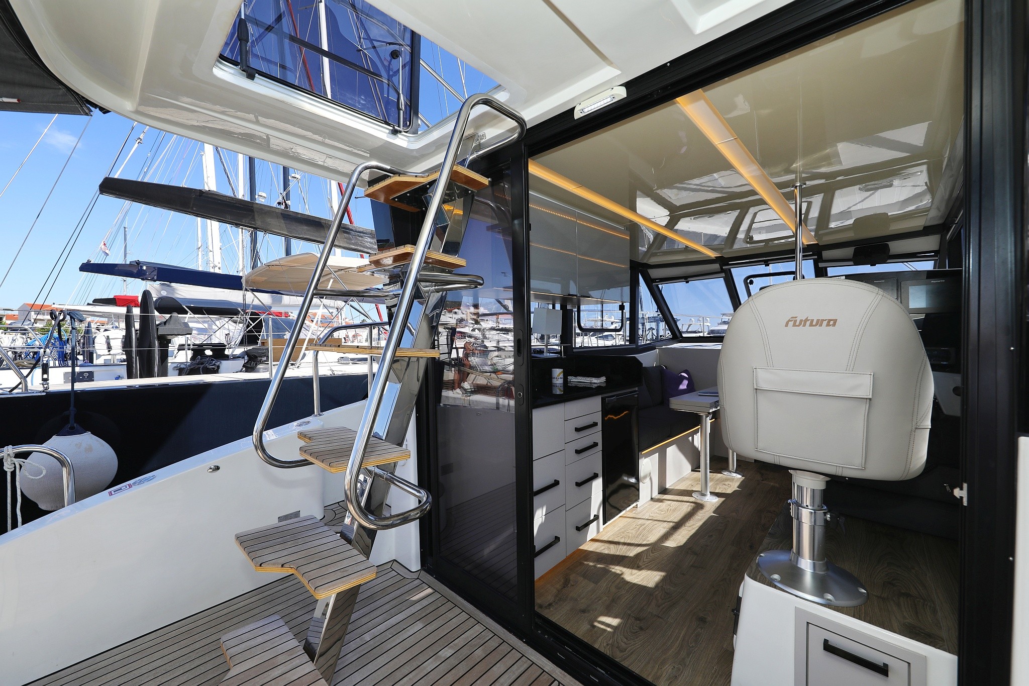 Futura 40 Grand Horizon, Nanda | Yacht Charter Croatia