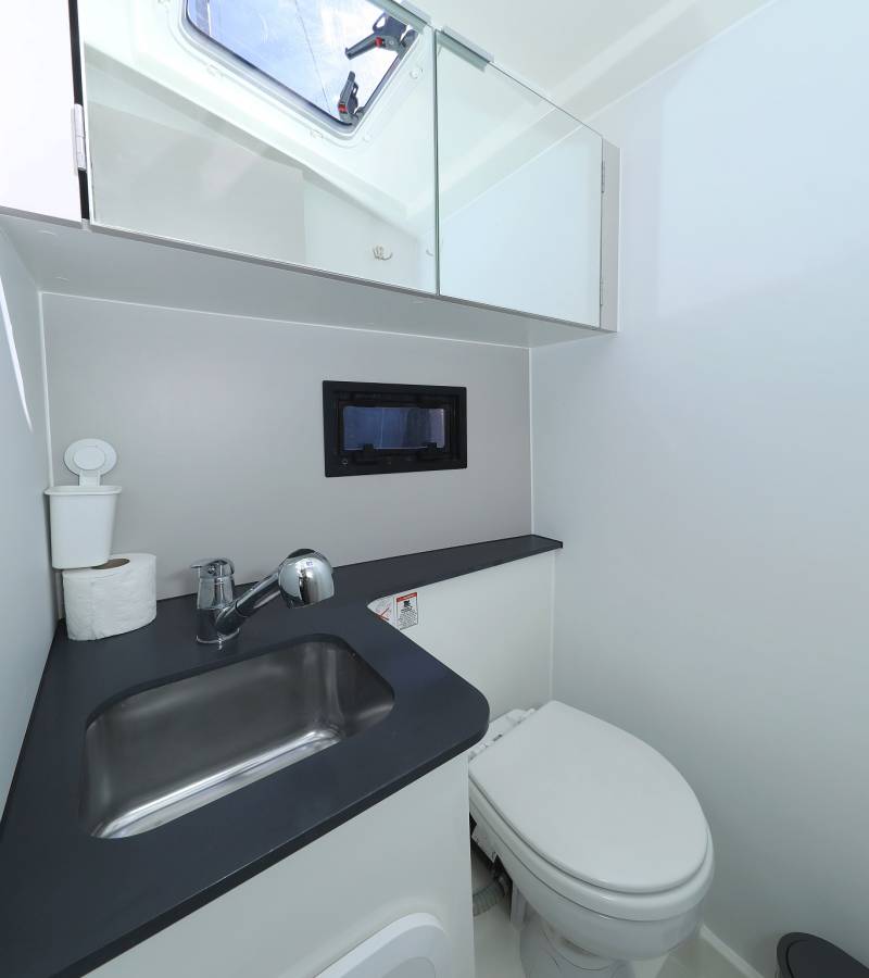 Futura 40 Grand Horizon, Nanda | Yacht Charter Croatia