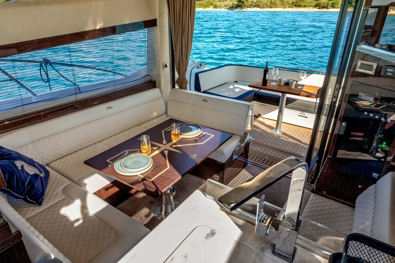 Galeon 420, Amber Blue | Yacht Charter Croatia