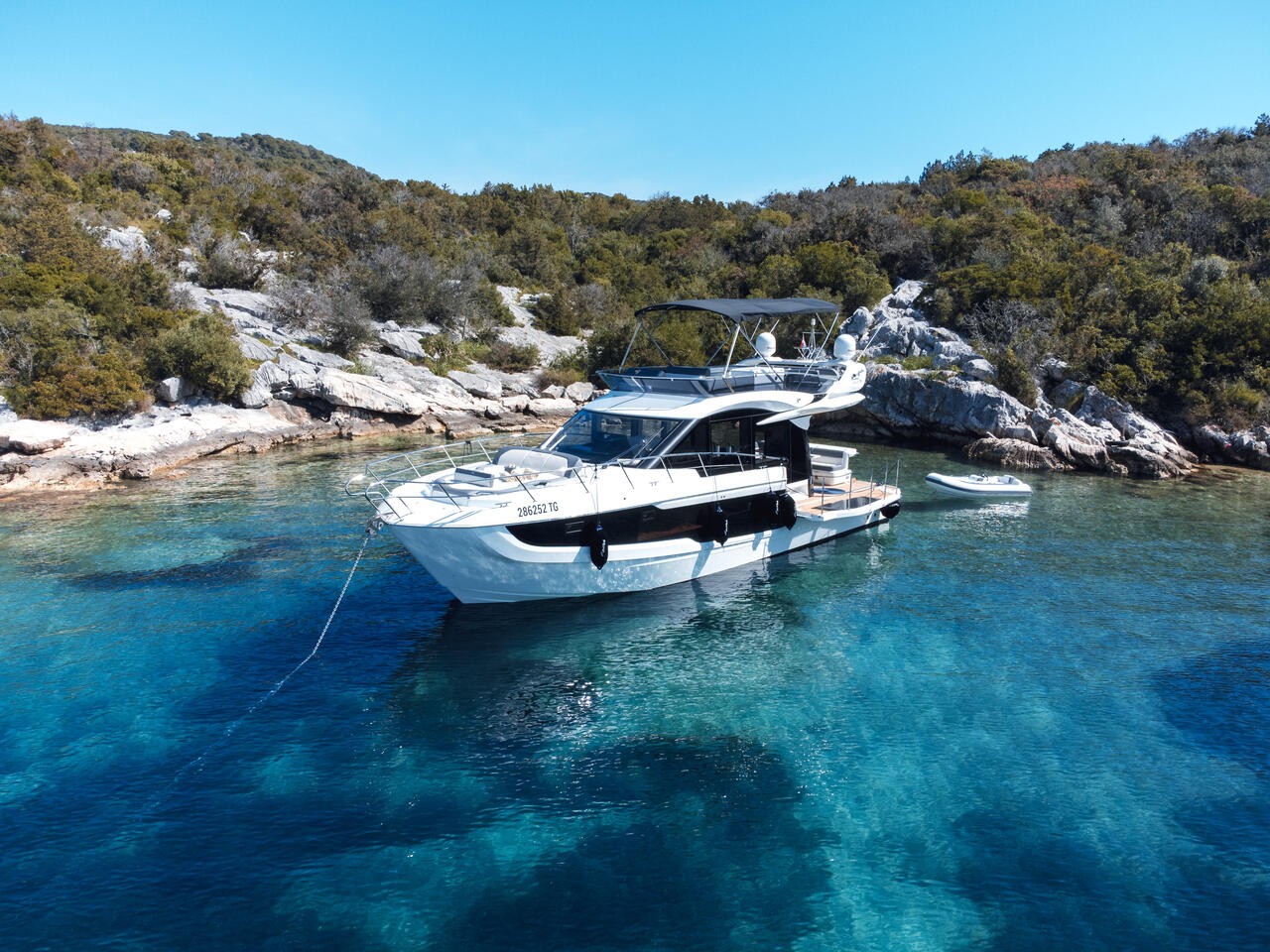 Galeon 440, FGStar Mini | Yacht Charter Croatia