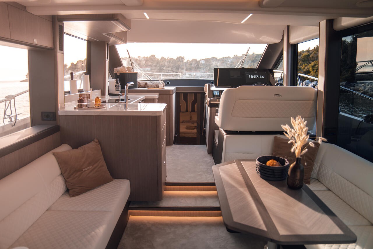 Galeon 440, FGStar Mini | Yacht Charter Croatia