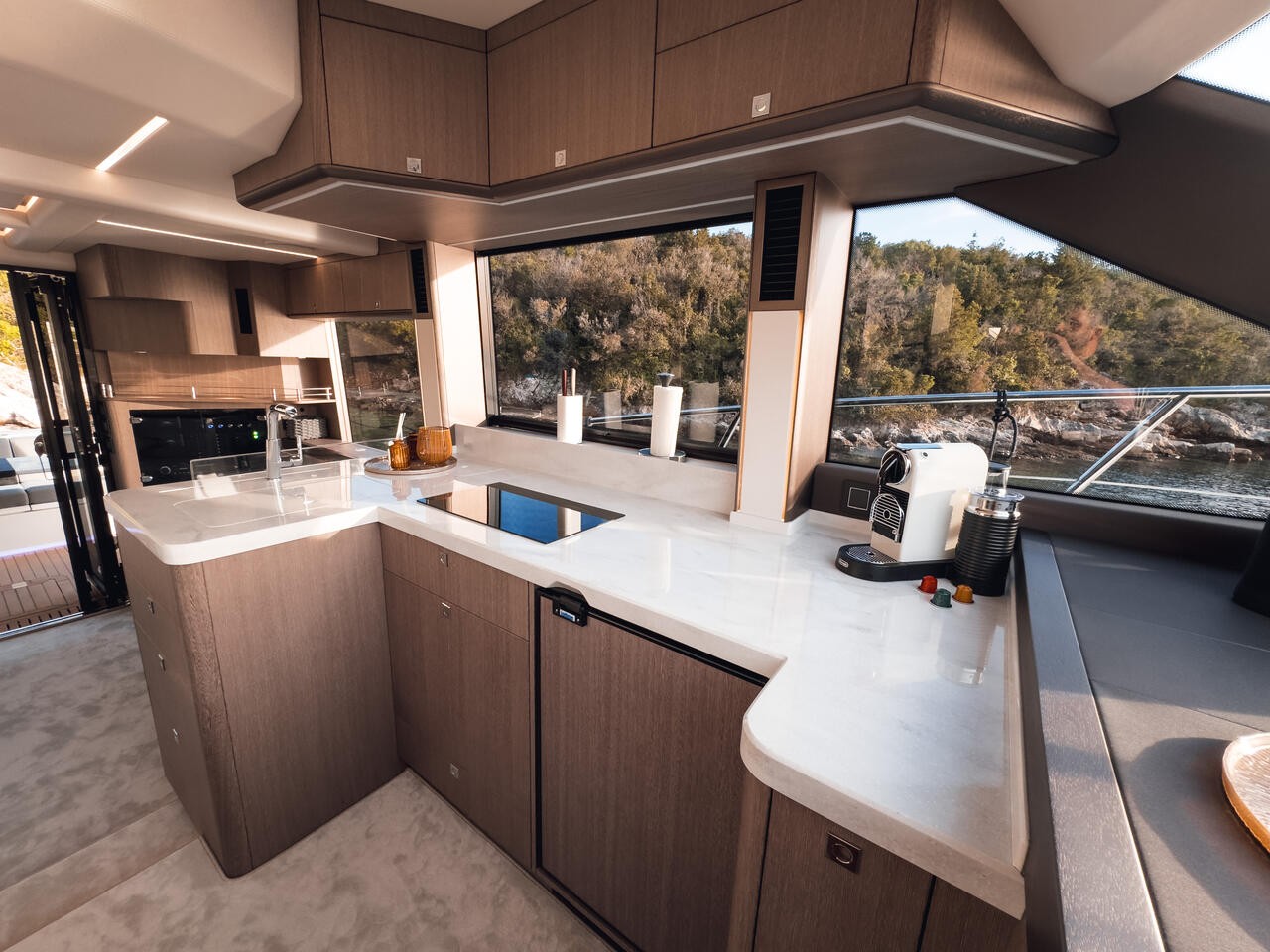 Galeon 440, FGStar Mini | Yacht Charter Croatia