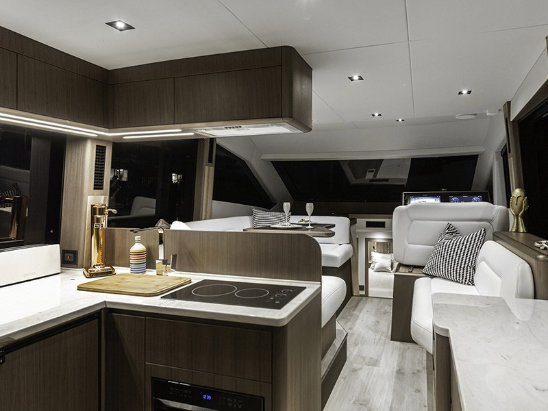 Galeon 480, Il Sogno V | Yacht Charter Croatia
