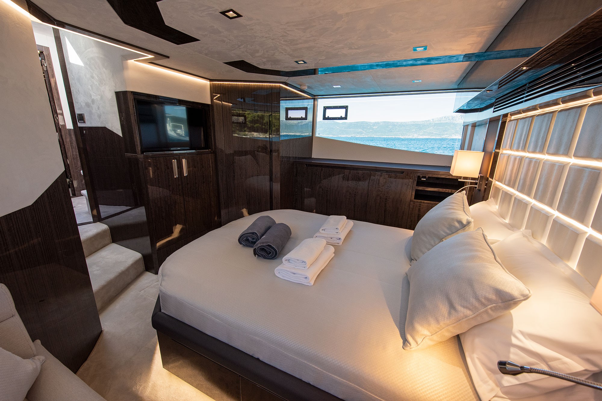 Galeon 500, Champ Atlantis | Yacht Charter Croatia