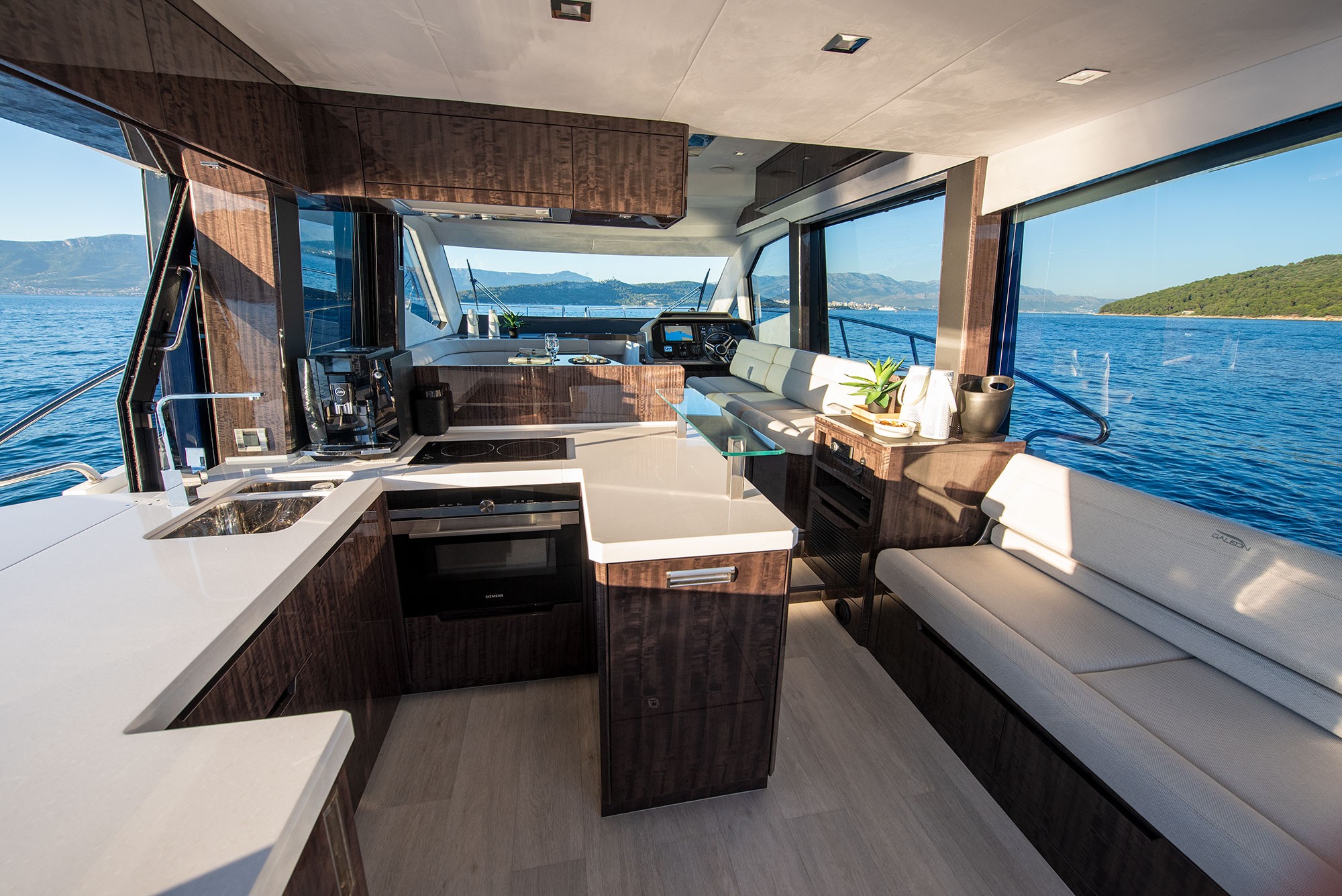 Galeon 500, Champ Atlantis | Yacht Charter Croatia