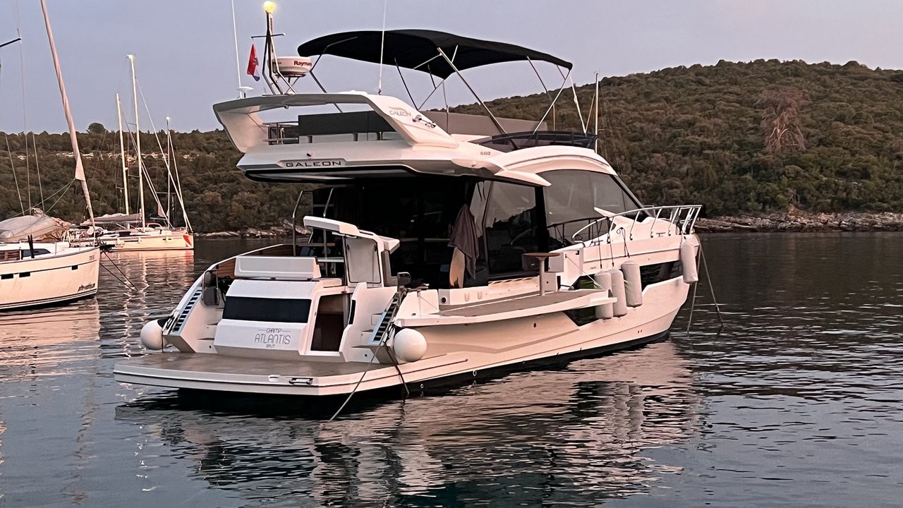 Galeon 500, Champ Atlantis | Yacht Charter Croatia
