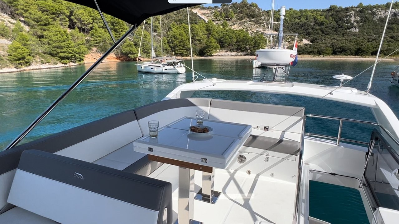 Galeon 500, Champ Atlantis | Yacht Charter Croatia