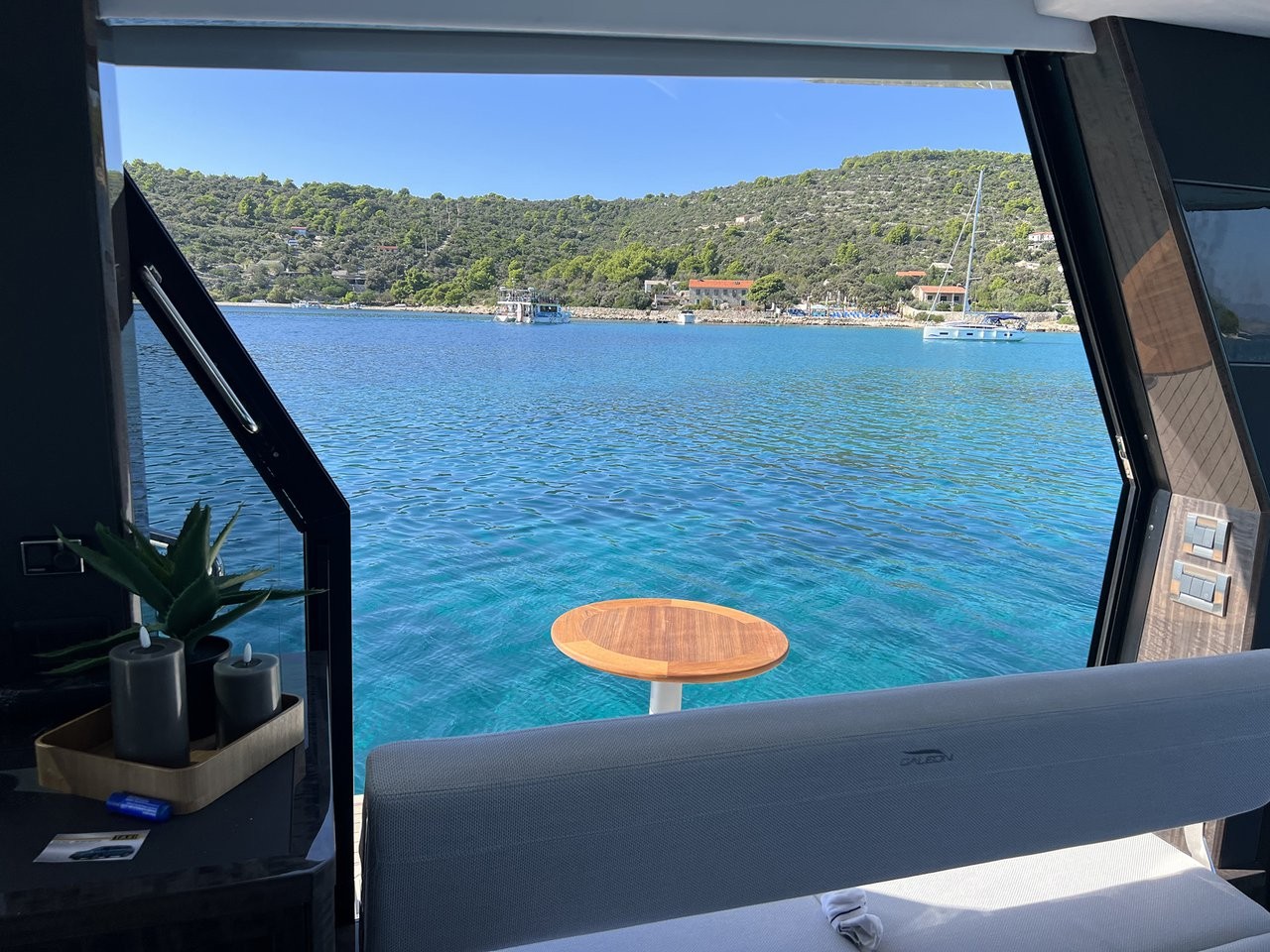 Galeon 500, Champ Atlantis | Yacht Charter Croatia