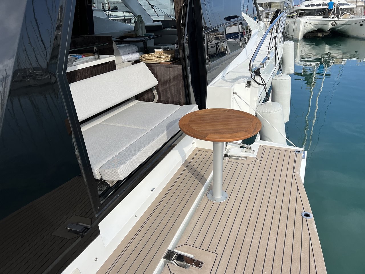 Galeon 500, Champ Atlantis | Yacht Charter Croatia