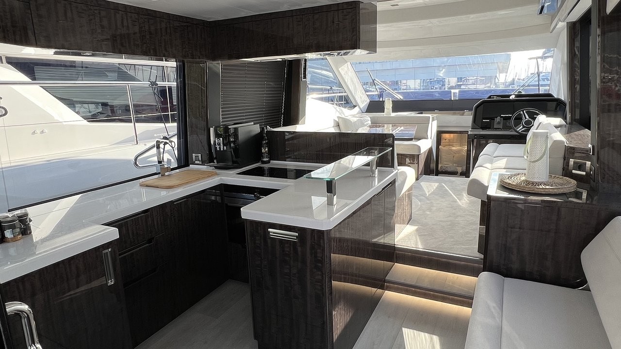 Galeon 500, Champ Atlantis | Yacht Charter Croatia
