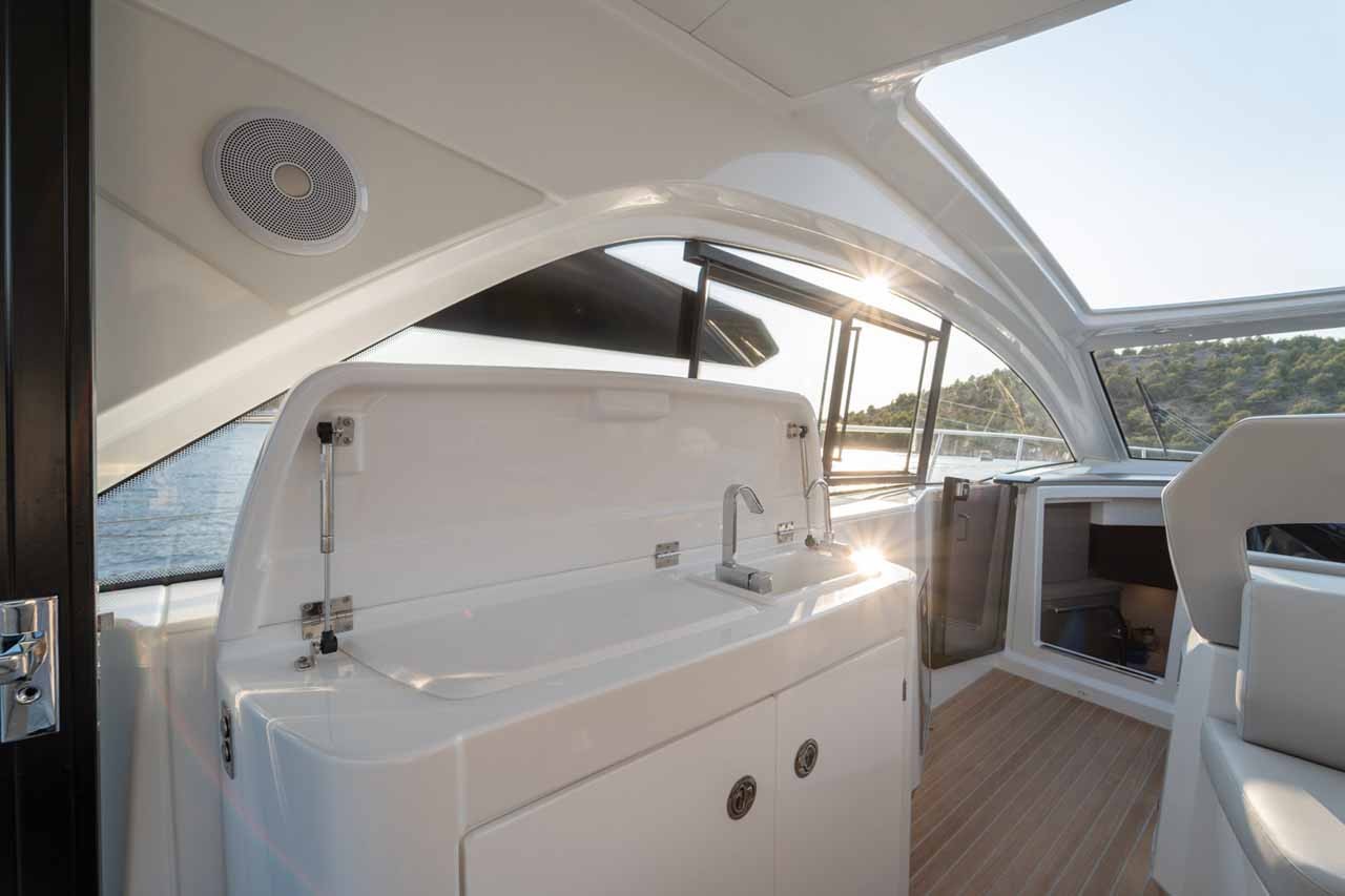 Gran Turismo 45, Holly Four | Yachtcharter Kroatien