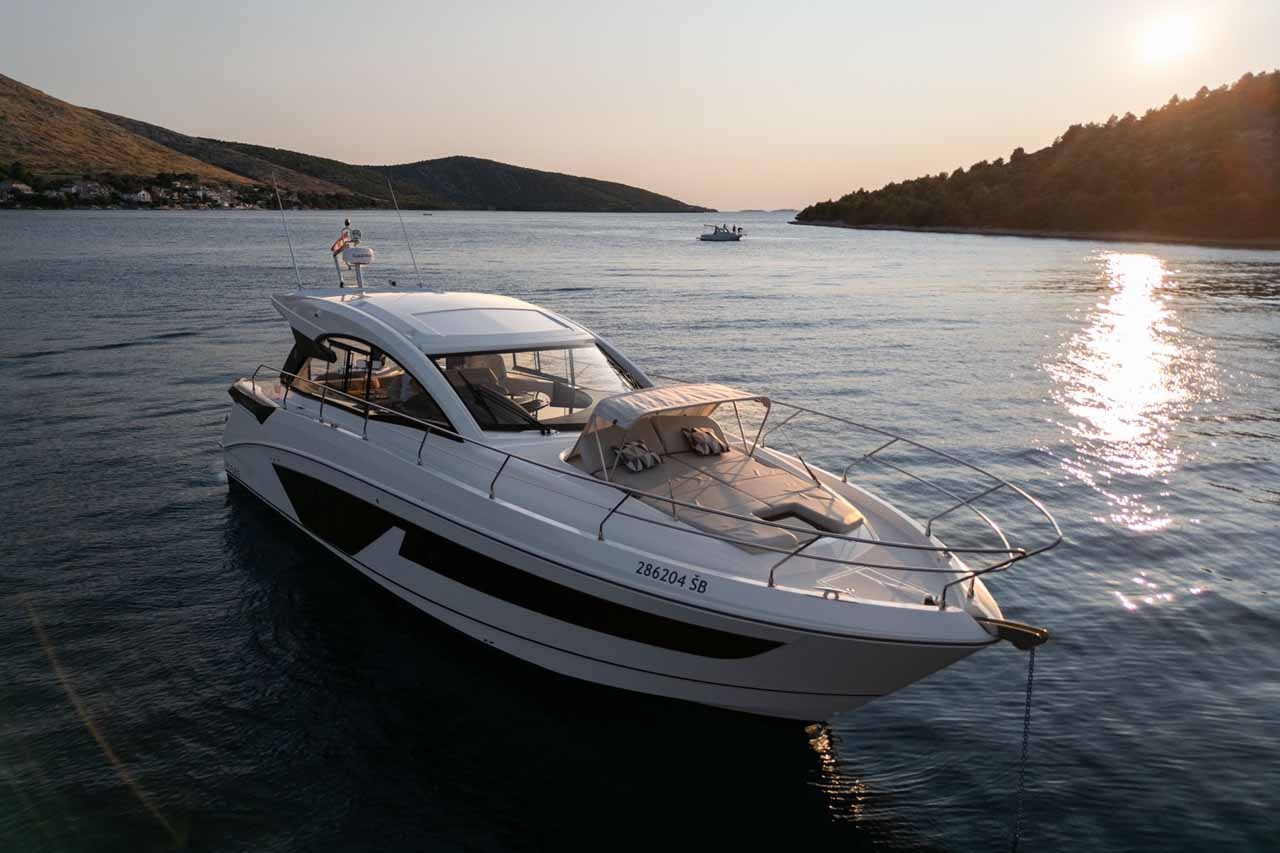 Gran Turismo 45, Holly Four | Yachtcharter Kroatien
