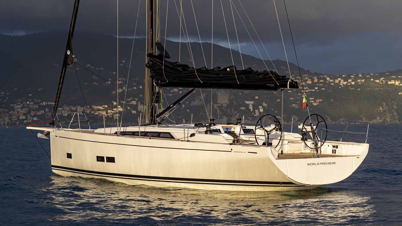 Grand Soleil 44 Performance, Destiny | Yacht Charter Croatia