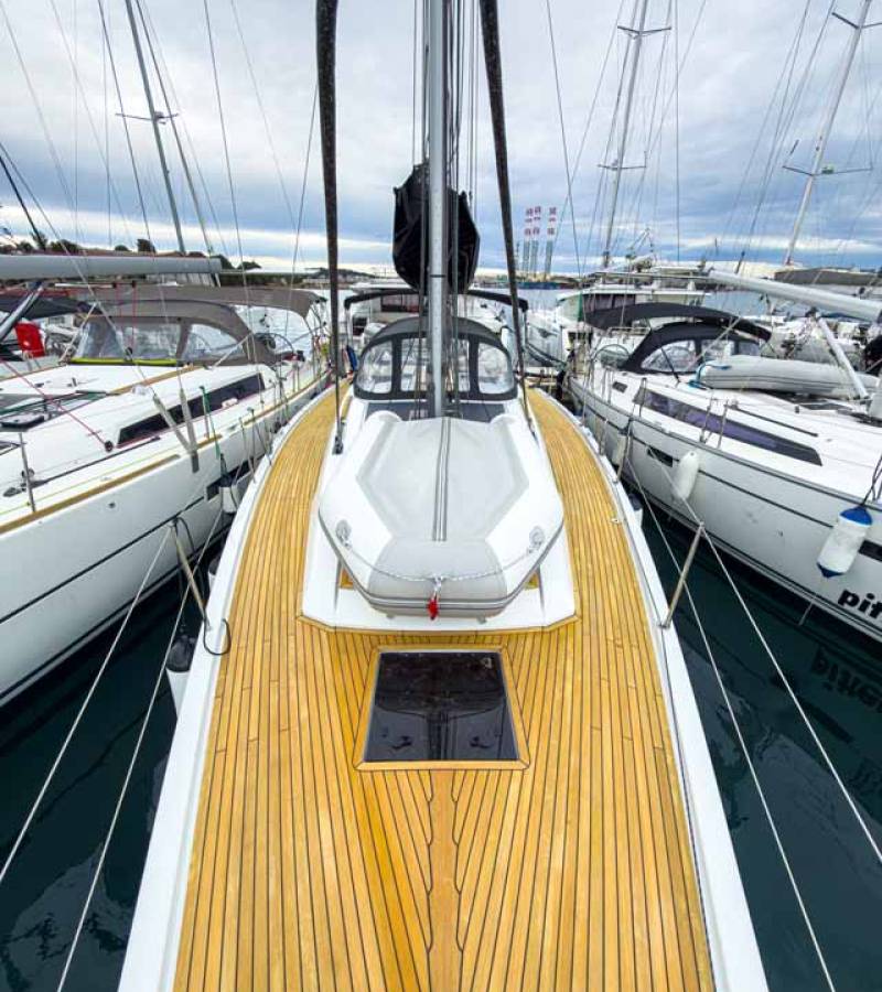 Grand Soleil 44 Performance, Destiny | Yacht Charter Croatia