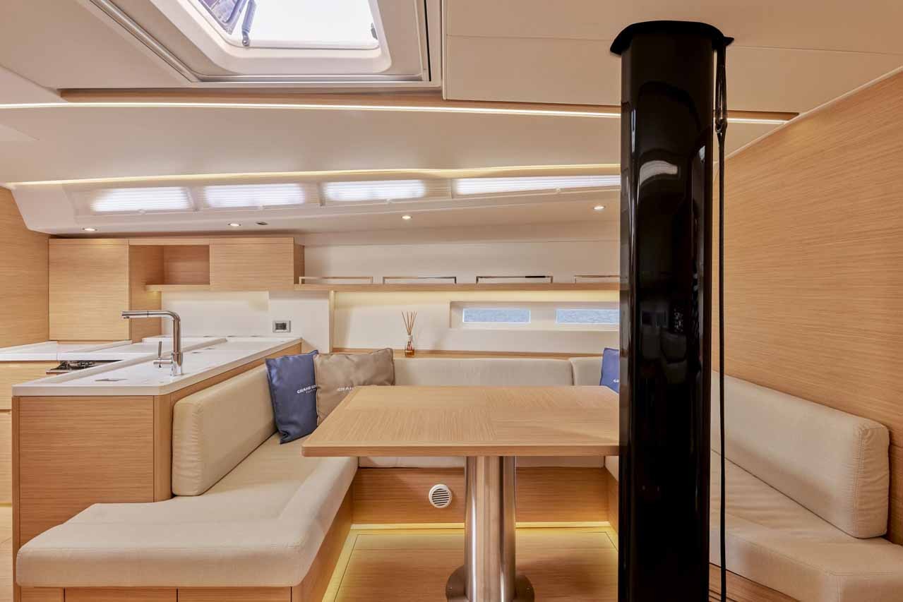 Grand Soleil 44 Performance, Destiny | Yacht Charter Croatia