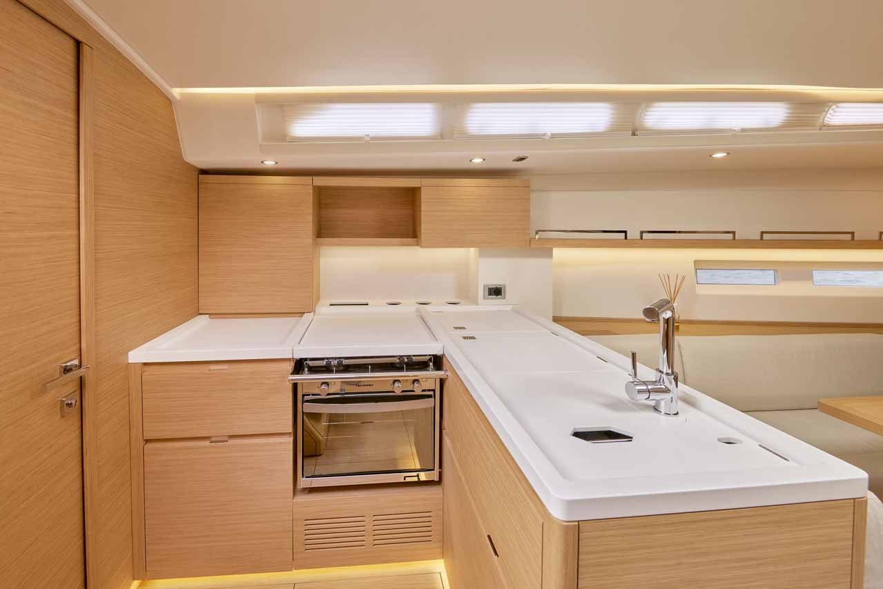 Grand Soleil 44 Performance, Destiny | Yacht Charter Croatia