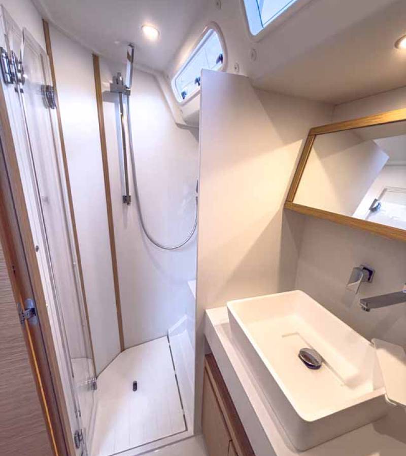 Grand Soleil 44 Performance, Destiny | Yacht Charter Croatia