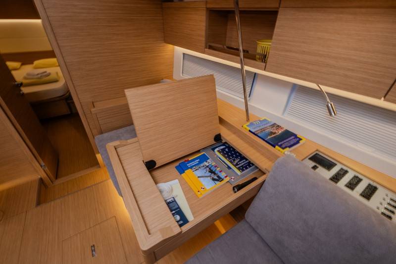 Grand Soleil 52 LC, Morea | Yacht Charter Croatia