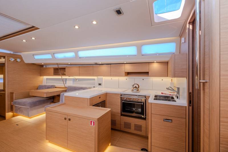 Grand Soleil 52 LC, Morea | Yacht Charter Croatia