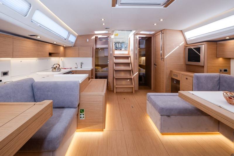 Grand Soleil 52 LC, Morea | Yacht Charter Croatia