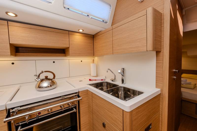 Grand Soleil 52 LC, Morea | Yacht Charter Croatia