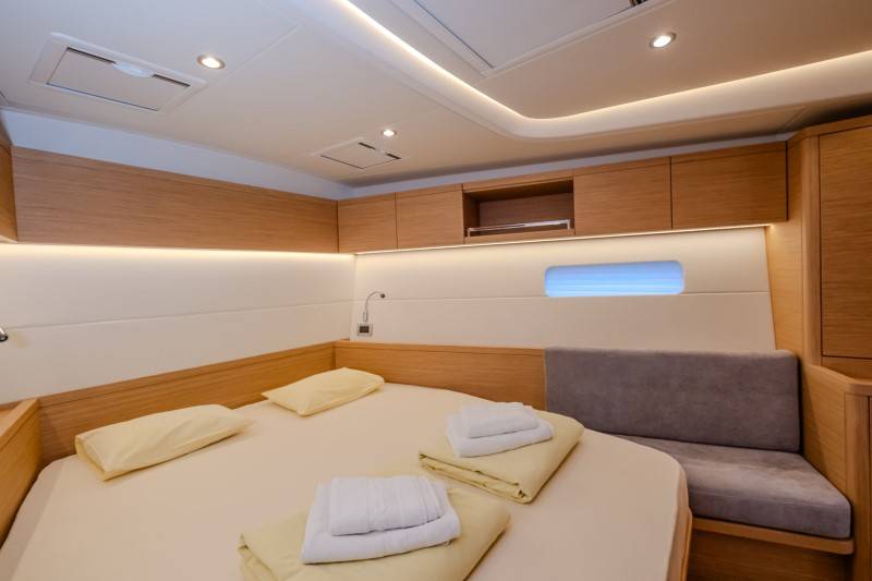 Grand Soleil 52 LC, Morea | Yacht Charter Croatia