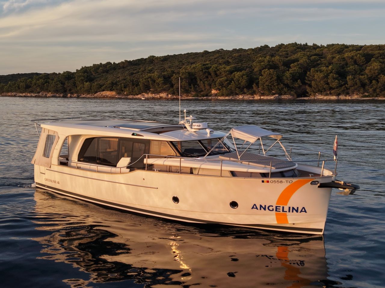 Greenline 40, Citadel | Yacht Charter Croatia