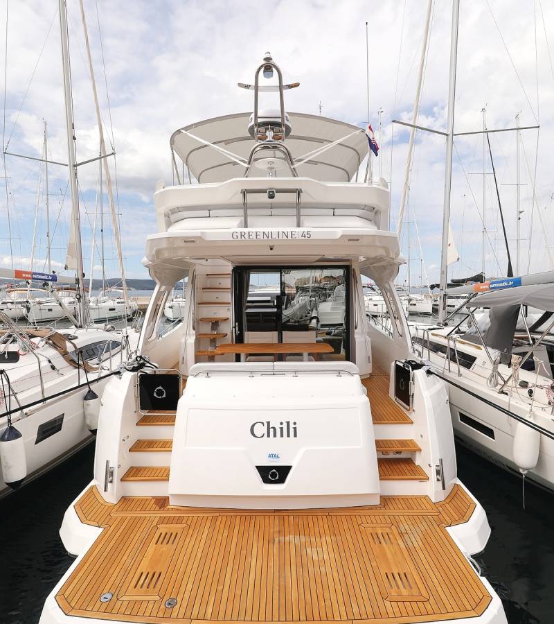 Greenline 45, Chili | Yacht Charter Croatia