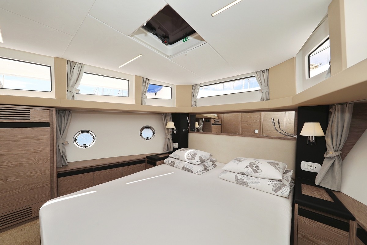 Greenline 45, Chili | Yacht Charter Croatia