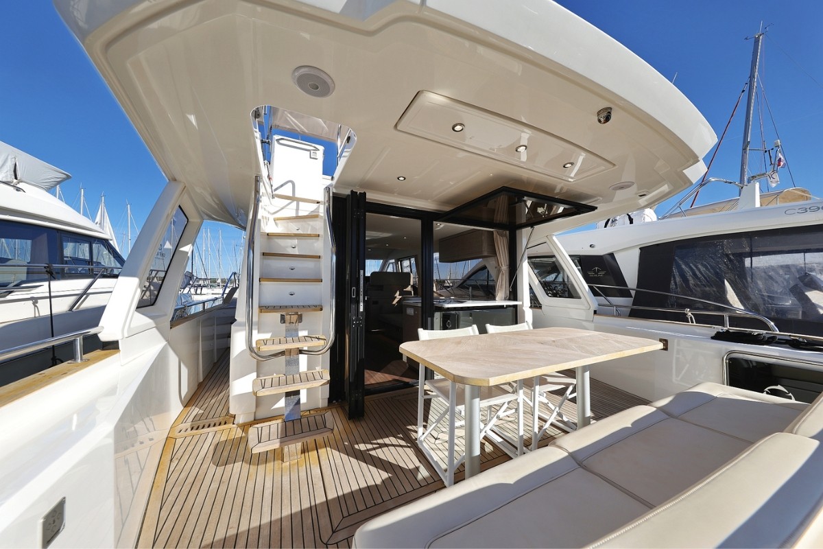 Greenline 48, Vegas | Yacht Charter Croatia