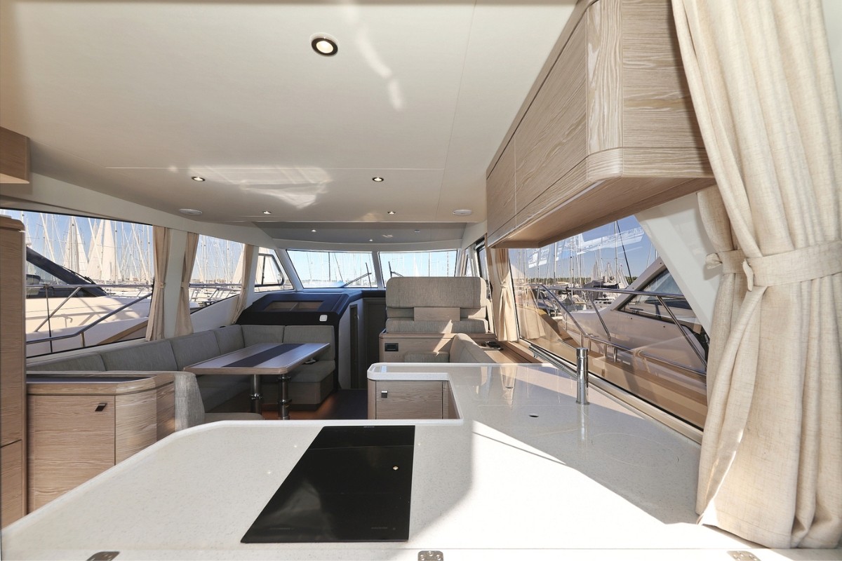 Greenline 48, Vegas | Yacht Charter Croatia