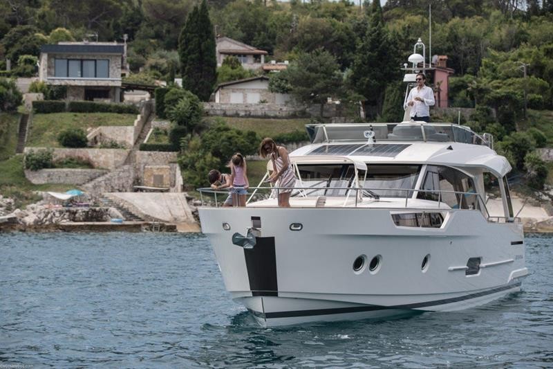 Greenline 48, Nord | Yacht Charter Croatia