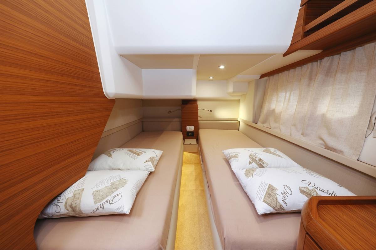 Greenline 48, Nord | Yacht Charter Croatia