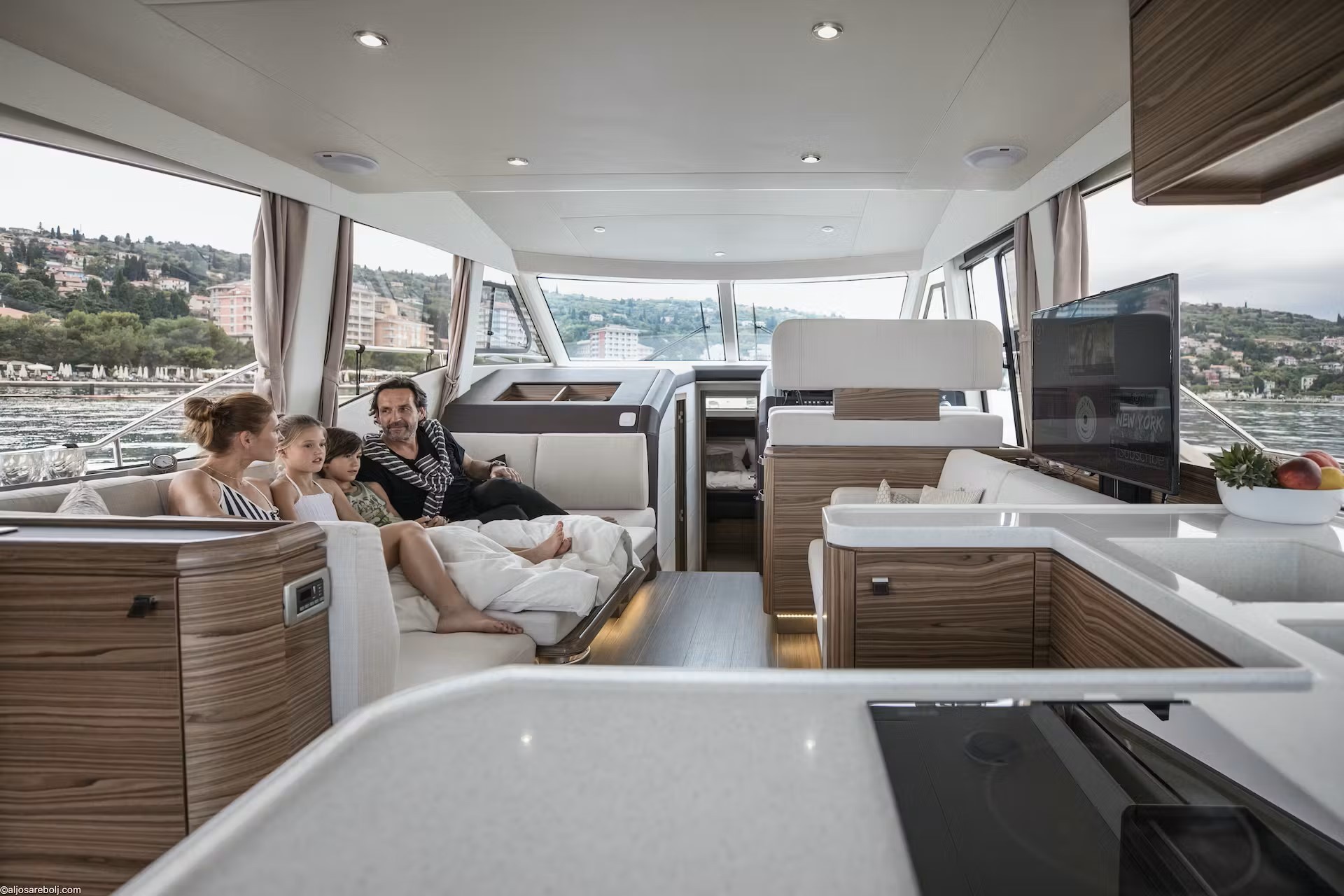 Greenline 48, Nord | Yacht Charter Croatia