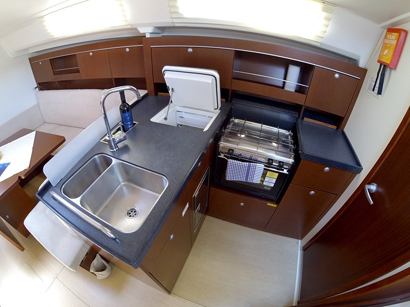 Hanse 385, Ariel | Yacht Charter Croatia